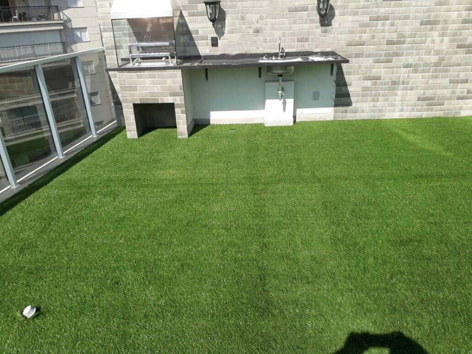 Terraço com Grama sintética para Alto Tráfego - Mundo Grama